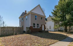 2015 West 5th Street, Davenport, IA 52802