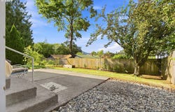 410 MAY St, HoodRiver, OR 97031