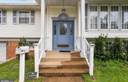 19 STEVENS DRIVE, DELRAN, NJ 08075