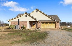 5499 Smiser, Calera, OK 74730