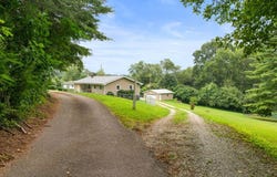 111 Clarksville Lane, Franklin, NC 28734