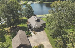 137 Lake Shore Boulevard, Coalmont, TN 37313