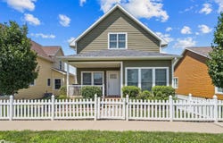 2 Garden Cottage Lane, Grinnell, IA 50112