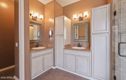 3142 E WINDMERE Drive, Phoenix, AZ 85048