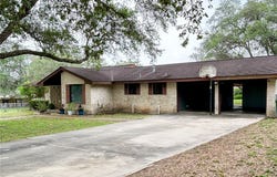5121 Star Trek, Beeville, TX 78102