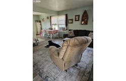 1710 SE MAIN ST, Roseburg, OR 97470