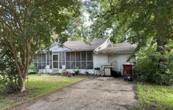 821 W 9th Street, Bonham, TX 75418
