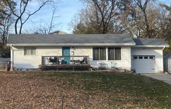 200 E South St, Lamoni, IA 50140