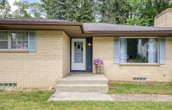 1736 Glenvale Drive SW, Wyoming, MI 49519