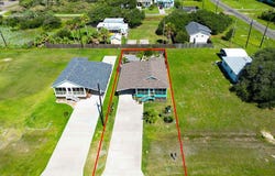 1507 S Pearl St, ROCKPORT, TX 78382