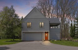 349 Lakeside Drive SE, Grand Rapids, MI 49506