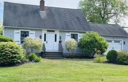 43 Parsonage Street, Winterport, ME 04496