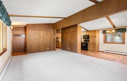 905 9th Avenue NW, Waseca, MN 56093