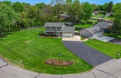 37W150 Olwin Drive, Elgin, IL 60124