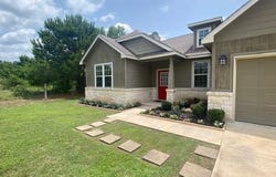 254 CARDINAL LOOP, Paige, TX 78659