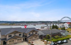 819 SW 13th Street Unit #2, Newport, OR 97365