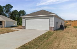 8104 Chesapeake Trail, Bauxite, AR 72011