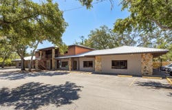 11213 N NEBRASKA AVENUE, TAMPA, FL 33612