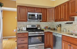 17w455 Concord Place, Darien, IL 60561