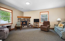 533 S Lake Shore Drive, Lake Leelanau, MI 49653