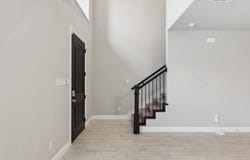 911 Ponds Edge Lane, Euless, TX 76040
