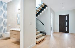461 NW Chabela Dr., Manhattan Beach, CA 90266