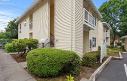 1032 NE PALMBLAD DR, Gresham, OR 97030