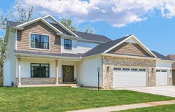 2102 Slade Lane E, Mahomet, IL 61853