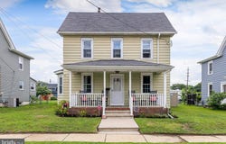 57 N REPAUNO AVENUE, GIBBSTOWN, NJ 08027