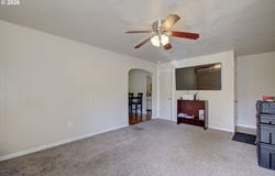 779 WASHINGTON St, Woodland, WA 98674