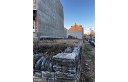 323 PINE STREET, READING, PA 19602