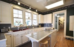 1211 River Road, Greenwood, MS 38930