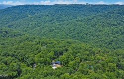 3205 Apache Rd, Jamestown, TN 38556