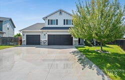 37 E Ensenada Dr, Meridian, ID 83646-6317