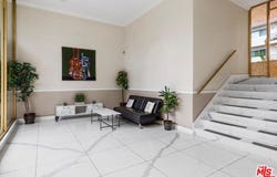 12955 Riverside Dr, Sherman Oaks, CA 91423