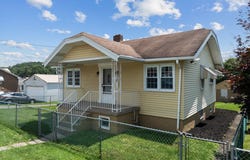 359 Toat Avenue, Windsor Heights, WV 26075