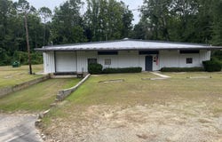 418 S S Railroad, Twin City, GA 30471