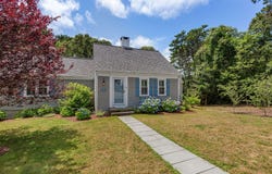 9 Croft Path, Dennis, MA 02638