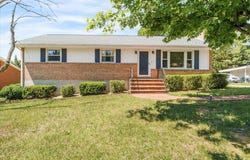 2908 Neil Dr, Roanoke, VA 24019