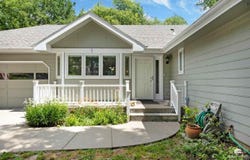 3016 Tamarak Drive, Manhattan, KS 66503