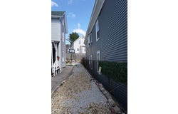 27 Shaw St, Lowell, MA 01851
