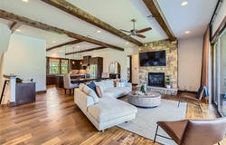 2217 Seabiscuit CV, Spicewood, TX 78669