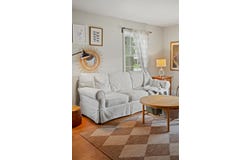 860 W La Salle Ave, Glendale, WI 53209