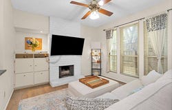 1881 Bering Drive, Houston, TX 77057