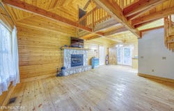 2747 Daffodil Lane, Mascot, TN 37806