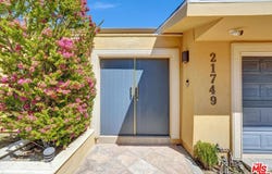 21749 Planewood Dr, Woodland Hills, CA 91364
