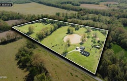 821 Cochran Road, Greenfield, TN 38230