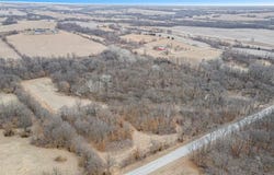 Williams Road, Dearborn, MO 64439