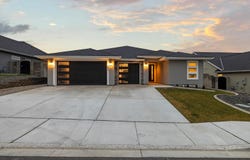 552 Lazio Way, Richland, WA 99352