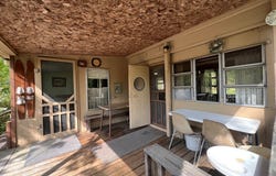 208 Lakeview Dr, Almond, NC 28702